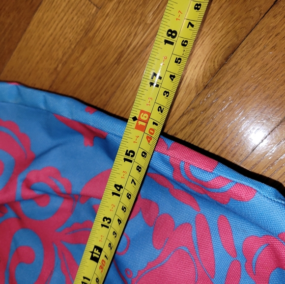 Lilly Pulitzer Seaside Crab Tote Pink & Blue w/Organizer - Picture 10 of 11